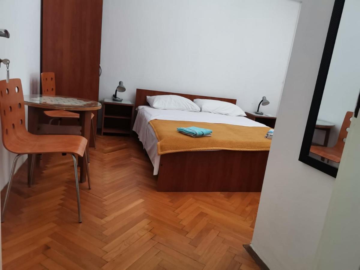 Marina Apartment End Rooms Vela Luka Exteriör bild