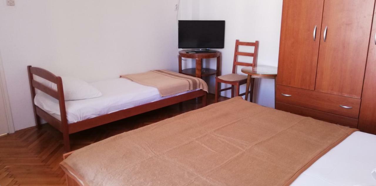 Marina Apartment End Rooms Vela Luka Exteriör bild