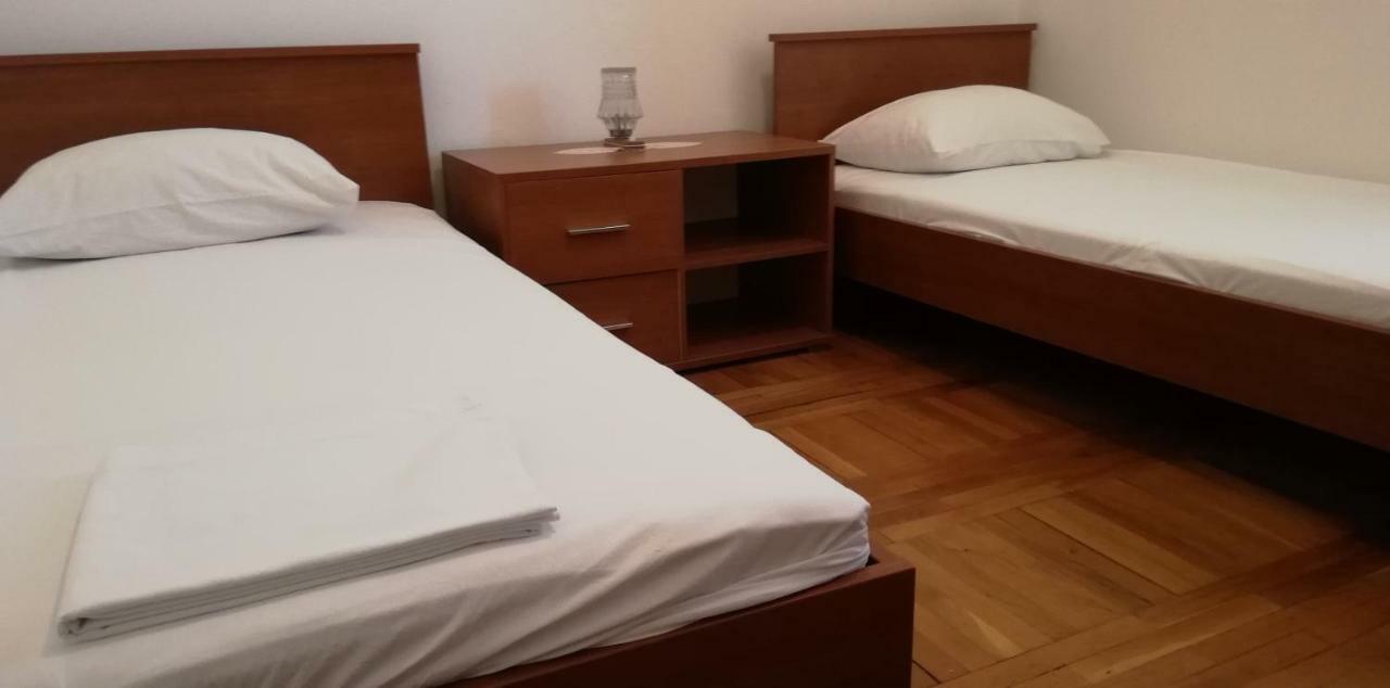 Marina Apartment End Rooms Vela Luka Exteriör bild